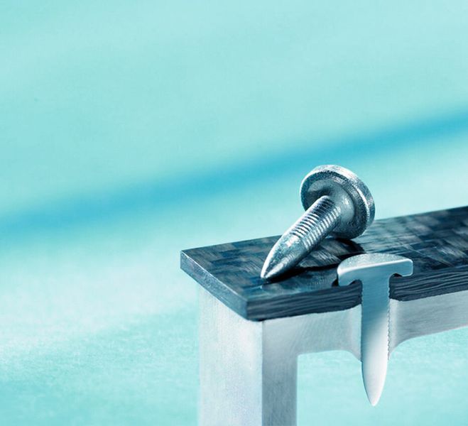 Für die mechanische Verbindung unterschiedlicher Materialien – die von Böllhoff entwickelte Verbindungstechnologie Rivtac. (Bild:Böllhoff)