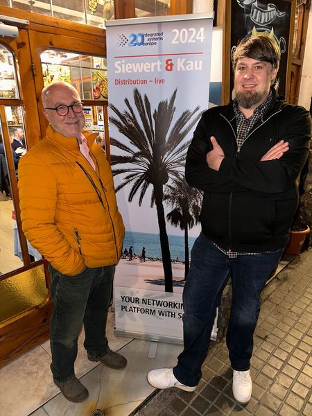 Markus Plückbaum (l.) und Markus Feyrer (S&K) empfingen die Gäste im 