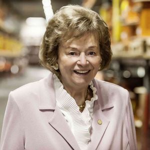 Die Unternehmensgründerin Ursula Ida Lapp wurde zur Ehrenvorsitzenden des Aufsichtsrates der Lapp Holding AG ernannt.