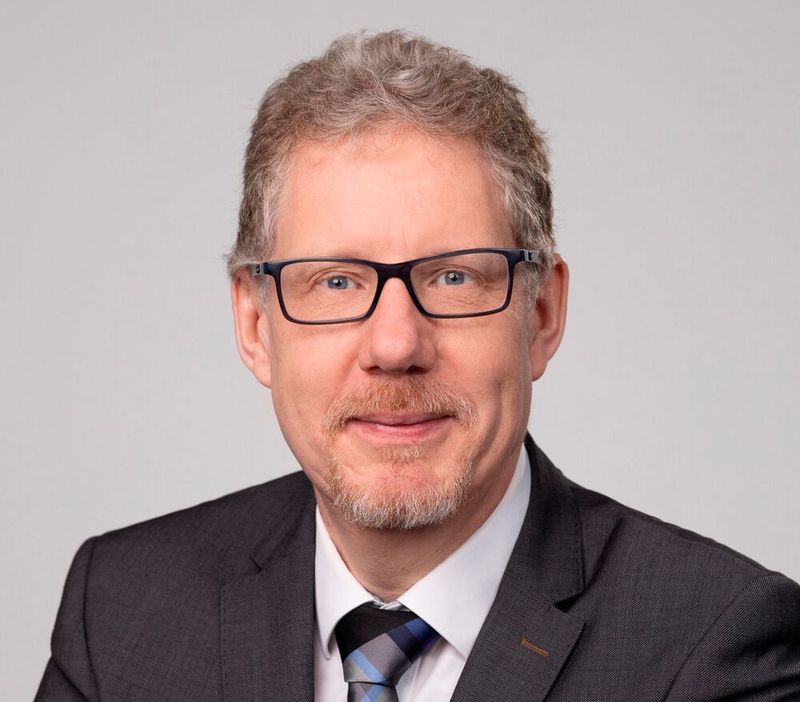 Dr. Markus Heering wird ab 1. Mai 2023 in die Geschäftsführung des VDW und des VDMA eintreten. Bis Jahresende wird er gemeinsam mit Dr. Wilfried Schäfer die Geschicke beider Verbände lenken.