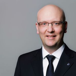 Die Tagung in Heidelberg leitet Prof. Niels Modler vom ILK der TU Dresden, der außerdem Vorsitzender des VDI-Fachausschusses „Produktionstechnik für Faser-Verbund-Werkstoffe“ ist.