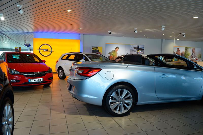 Der Absatz des Opel- und Hyundai-Händlers lag 2015 bei 474 Neu- und 453 Gebrauchtwagen. (Foto: Rehberg / Redaktion »kfz-betrieb«)