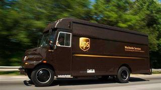 Dem US-amerikanischen Paketdienstleister UPS geht es besser als es Analysten erwartet haben, wie die dpa melden kann. Lesen Sie hier, wie die Lage nun aussieht ... (Bild: UPS)