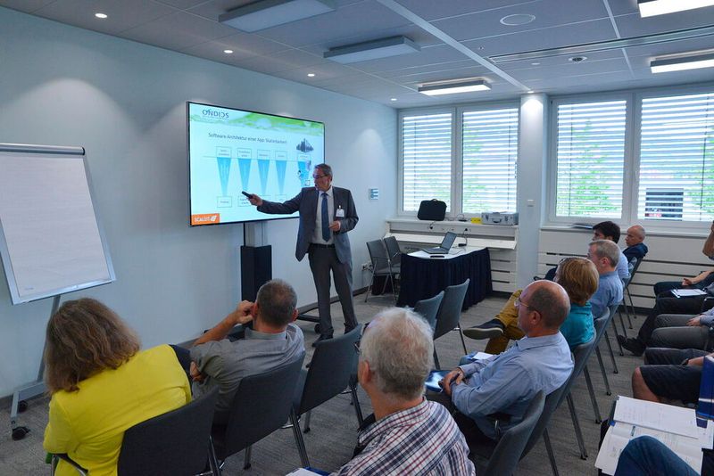 Wolfgang Clauss von der Ondics GmbH stellte das Forschungsprojekt Scale IT vor. (J. Untch / Vogel Communications Group GmbH & Co. KG)