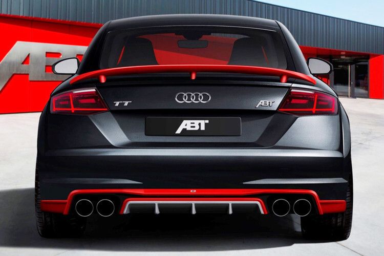 Während die Heckpartie des zivilen Audi TT einen ausfahrbaren Spoiler hat, setzen die Allgäuer auf einen feststehenden Flügel. (Foto: Abt)