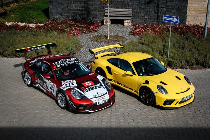 Porsche GT3 RS (rechts) und GT3 Cup (links) im Vergleich. (Max Friedhoff/SP-X)