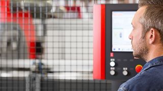 schutz-trennw--nde-mai (item Industrietechnik Schweiz GmbH)