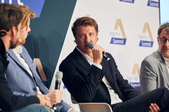 Richtete kürzlich auf dem Hamburger Logistics Summit einen Appell für mehr Klimaschutz und einen nachhaltigen Kunsttransport an die Teilnehmenden: Hasenkamp-Geschäftsführer Thomas Schneider.(Bild:  Hasenkamp)