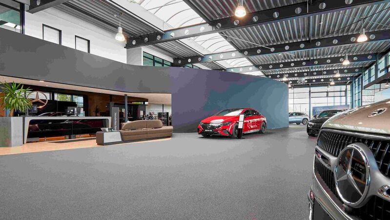 Am 10. Juni 2023 öffnet Mercedes-Benz erneut seine Niederlassung in Berlin-Marienfelde.