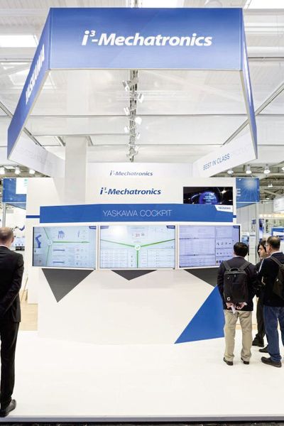 Auf der Automatica stellt der japanische Technologiekonzern Yaskawa sein Industrie-4.0-Konzept vor.  (Yaskawa)