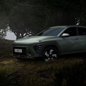Der neue Kona ist deutlich länger als der Vorgänger.(Bild:  Hyundai)