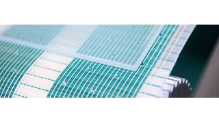 „HabaSYNC“ hat Habasit seine Zahnriemen getauft, die insbesondere eine interessante Transportbandlösung für die Glasindustrie darstellen. Die mechanischen Endverbindungen „Hinge Joint“ und „Pin Joint“ erlauben einfaches Montieren und schnellen Bandwechsel. (Habasit)