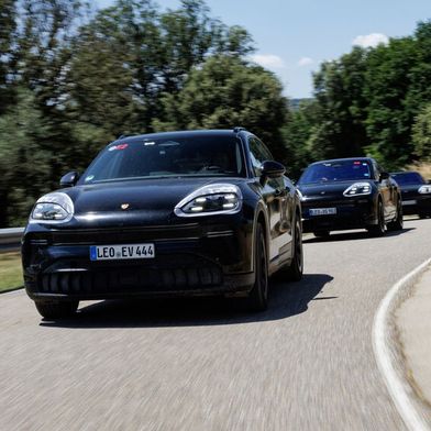 Porsche legt den Cayenne in einer E-Variante auf. (Bild: Porsche)