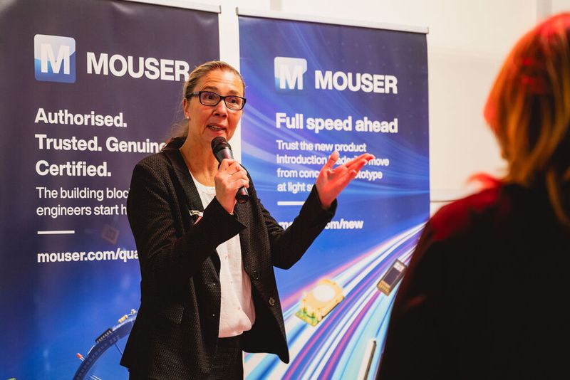 Impressionen vom 24. Würzburger EMS-Tag: Im Mittelpunkt standen aktuelle Branchenthemen, praxisnahe Impulse und insbesondere der persönliche Austausch innerhalb der EMS-Community. (Bild: Stefan Bausewein)