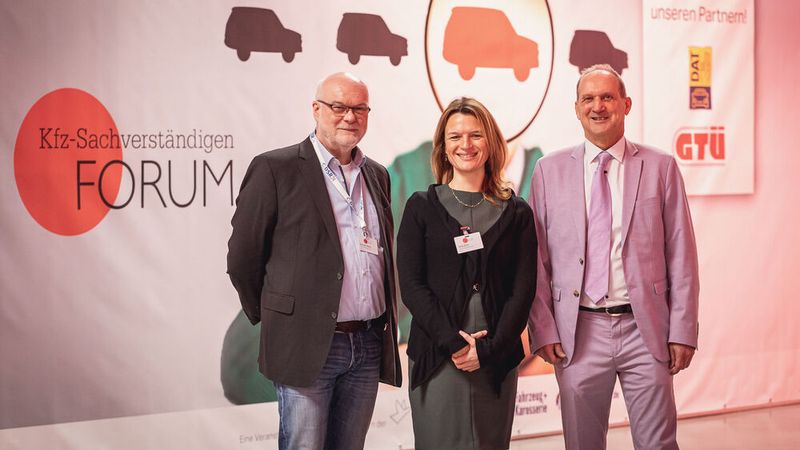 Die Macher der Veranstaltung: (v.r.) Jochen Pamer, Autorechtaktuell. Sina Zorn, VCG und Konrad Wenz, »F+K«. (Bild: Stefan Bausewein)