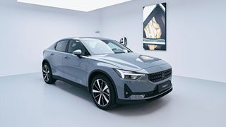 Neue „Handover-Center“ sollen die Fahrzeugübergabe bei Polestar attraktiver gestalten. (Bild: Polestar)