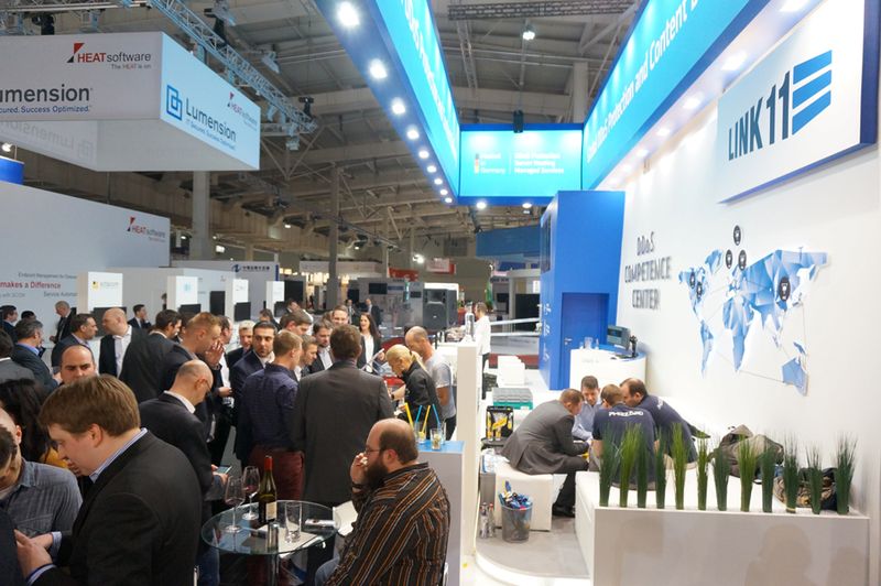 Partyatmosphäre (Bild: Link11)