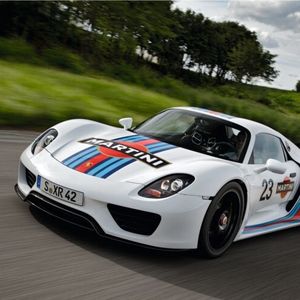 (Porsche)