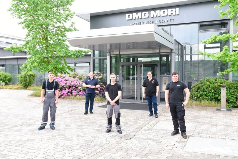 Insgesamt sechs Fachkräfte schafften es ins Finalle – Gruppe 1 (v.l.): Samuel Zelmer (Gildemeister Drehmaschinen), Tobias Leimbach (Jurymitglied Worldskills Germany), Tim-Justin Grosser (ARI-Armaturen), Hanno Hapke (Bundestrainer CNC-Drehen Worldskills Germany) und Alexander Laigle (ARI-Armaturen). (WorldSkills Germany e.V.)