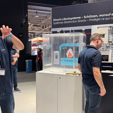 Siemens Schweiz zeigt an der Swissbau 2026 in Basel das umfassende Portfolio seiner Elektro-, Gebäude- und Sicherheitstechnik.  (Bild: Anne Richter, VCG)