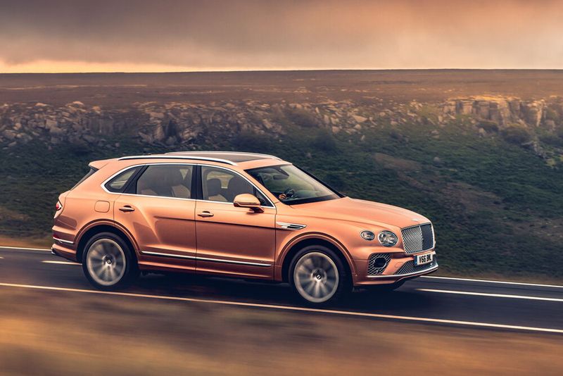 Nur 4,5 Sekunden soll der Sprint aus dem Stand auf 100 km/h dauern. (Bild: Bentley)