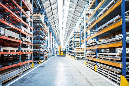 Thyssenkrupp Materials Services will nicht nur weiterhin der beste Materialverkäufer sein, sondern im Zuge der Strategie „Materials as a Service“ auch der beste Materialbereitsteller werden. Thyssenkrupp Materials Services will nicht nur weiterhin der beste Materialverkäufer sein, sondern im Zuge der Strategie „Materials as a Service“ auch der beste Materialbereitsteller werden.