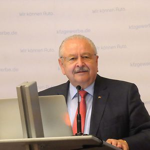 (Zietz/»kfz-betrieb«)