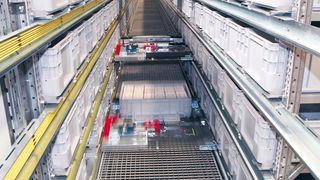 Die Schleifleitung in automatischen Kleinteilelagern sorgt unter anderem bei Hermes in Magdeburg für effiziente Energieübertragung. Bild: Knapp AG (Archiv: Vogel Business Media)