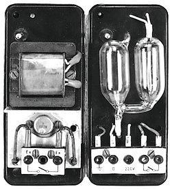 1964: Pilz entwickelt das erste transistorbasierte Zeitrelais. (Pilz)