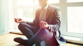 Meditation und Yoga reduzieren nachweislich Stress und steigern das körperliche und psychische Wohlbefinden.  (©Ivan Kruk - stock.adobe.com)