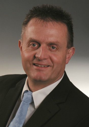 Thomas Knauber, Vorsitzender Subaru-Händlerverband: „Nach unserer Einschätzung werden immer mehr Händler dem Internet zum Opfer fallen.Es wird aber sicherlich noch den stationären Händler geben, denn viele Kunden wollen noch „ihren“ Händler. Die verbleibenden Händler müssen sich zu Gruppen zusammentun, um Kosten zu senken.“ (Foto: Archiv)