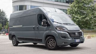 Der Fiat Ducato bietet dank neuer Sensortechnik überzeugende Assistenzsysteme, die aktiv Unfälle verhindern.  (Bild: Matteo Montaldo/Fiat)