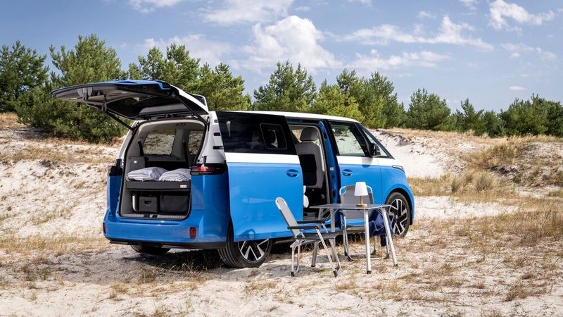 Volkswagen präsentiert mit dem ID.California Cruise erstmals eine vollelektrische California-Variante. (Bild: VW)