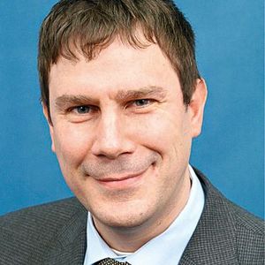 Stefan Georgi ist als Berater für das Management und die Umsetzung komplexer Software-Initiativen in der Automobilindustrie und der IT -Branche tätig. 