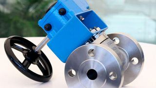 The gray part of the Neles T5 series ball valve is the 3D printed valve body. (Neles)