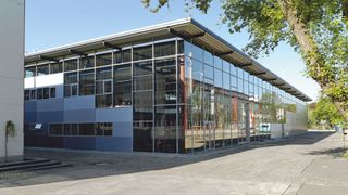Nach umfassender Renovierung erstrahlt das modernisierte Bystronic Demo Center in neuem Glanz. (Bild: Bystronic)