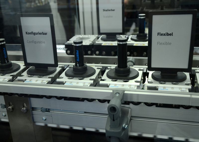 Die Anbindung an die vorhandene Intralogistik ist einfach. (Bild: Michel)