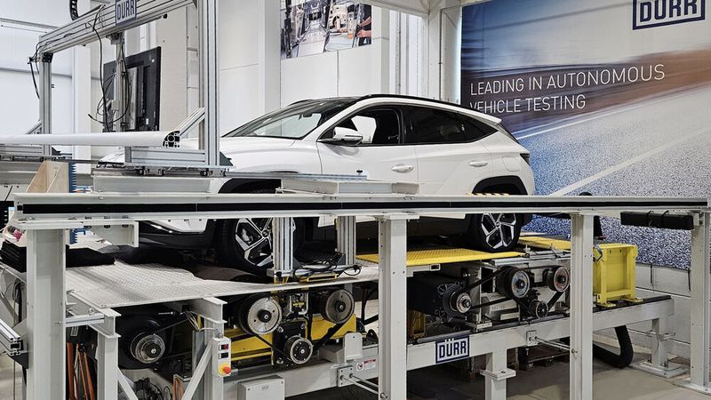 Vehicle-in-the-Loop Testaufbau.(Bild:  Dürr)