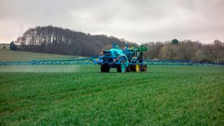 Die Deutsche Umwelthilfe warnt vor einer Schwächung des Umweltbundesamts im Zulassungsverfahren für Pestizide. (Bild: frei lizenziert)