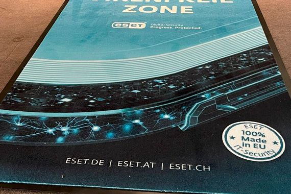 Bitte eintreten: Hier geht's zum Eset Consumer Summit (Bild: Eset)