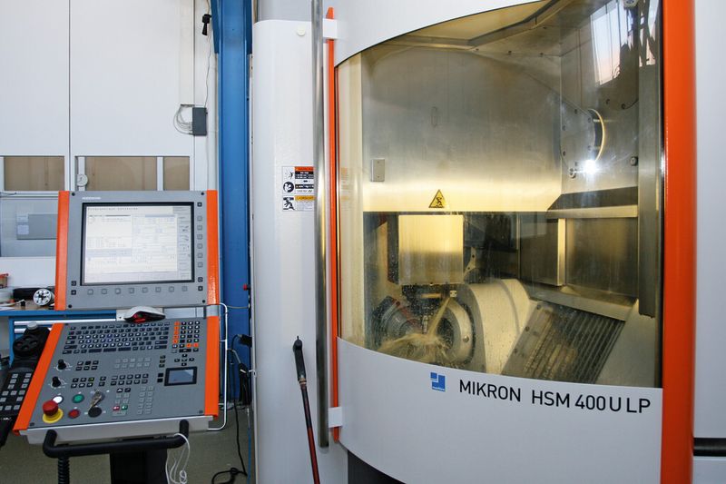 Das 5-Achs-Fräszentrum Mikron HSM 400U LP ist von GF Machining Solutions für die genaue Teilefertigung ausgelegt und hat sich vor allem in der Medizintechnik bewährt. (Anne Richter, SMM)