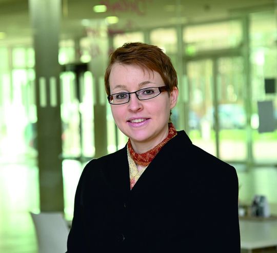 Prof. Dr. Lena Wiese, Professorin für Datenbanktechnologien und Data Analytics an der Goethe-Universität Frankfurt Prof. Dr. Lena Wiese, Professorin für Datenbanktechnologien und Data Analytics an der Goethe-Universität Frankfurt