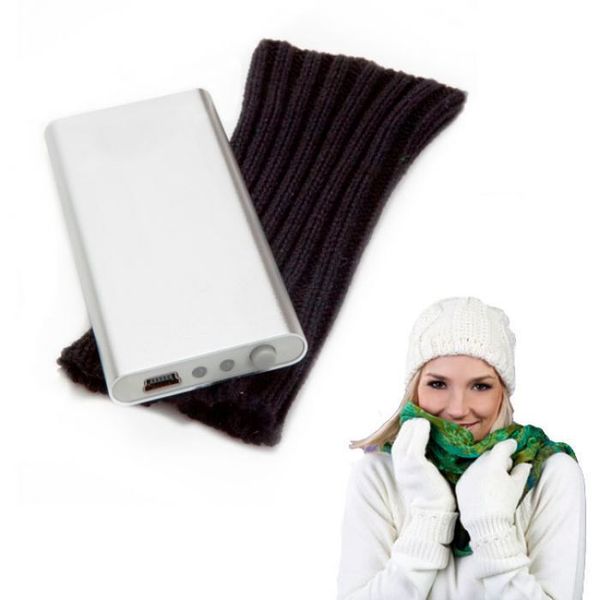 Damit der Strom auch auf dem Weihnachtmarkt gesichert ist, bietet Monsterzeug einen Handwärmer mit USB-Ladefunktion an. Kostenpunkt: 19,95 Euro (www.monsterzeug.de)