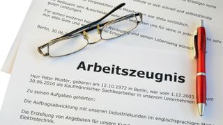 Welche Aussagekraft hat das Arbeitszeugnis noch? (Bild: FM2 - stock.adobe.com)