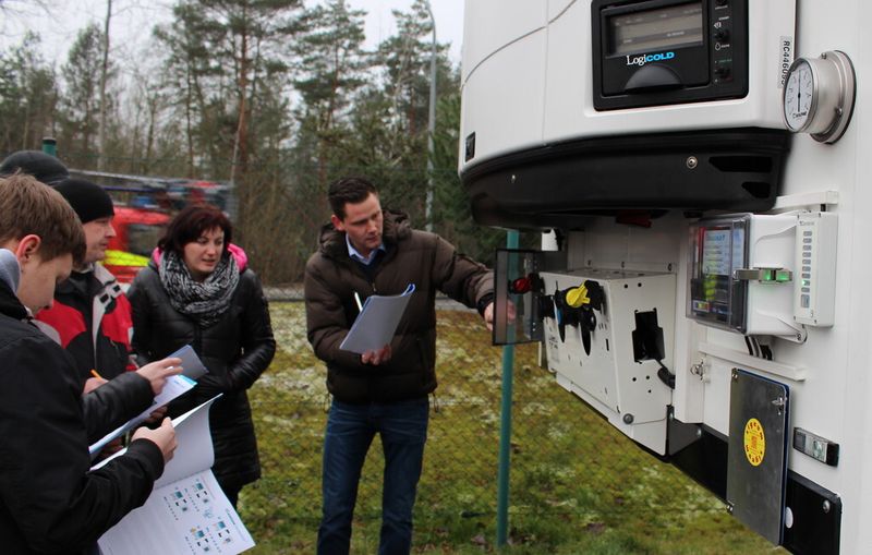 Transco-Mitarbeiter bei der Schulung (Bild: Press'n'Relations)