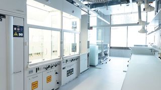 1 Im neuen Innovation Center von Givaudan wird an Aromen, Riechstoffen, aktiven Kosmetik-Inhaltsstoffen und natürlichen Lösungen gearbeitet. (Bild: asecos)