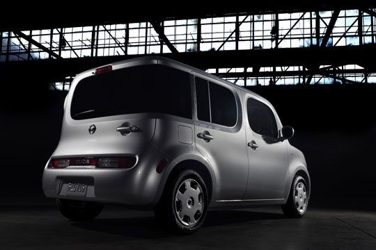 Eine Besonderheit des Cube ist die rechte Fensterscheibe, die sich bis zum Heck des Wagens zieht. (Archiv: Vogel Business Media)