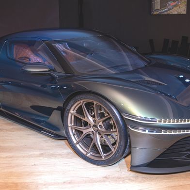 Genesis enthüllte im Juni 2026 das weiterentwickelte Magma GT Concept. Dieser zweisitzige Luxus-Grand-Tourer könnte mit seinem markanten Design eine Kampfansage an etablierte Sportwagenhersteller werden. (Bild: Genesis)