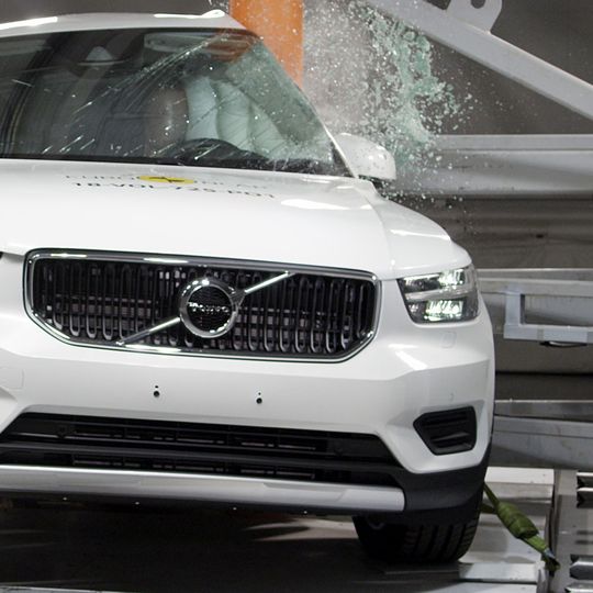 In der aktuellen Crastest-Runde musste sich unter anderem der Volvo XC40 stellen.(Bild:  Euro-NCAP)