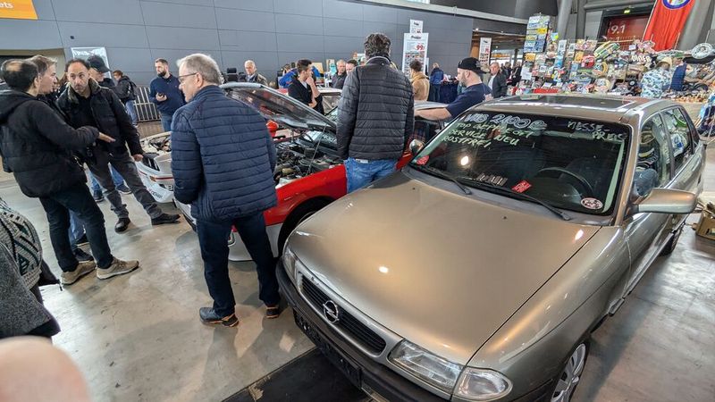 Rarer Oldtimer von morgen? Eher nicht. Dafür aber soll der Astra rostfrei sein und kostete auch nur 2.100 Euro. Es gibt deutlich schlechtere Angebote. (Bild: Dominsky – VCG)